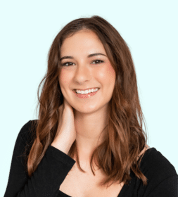Profile picture of our account manager Melanie Valdez.